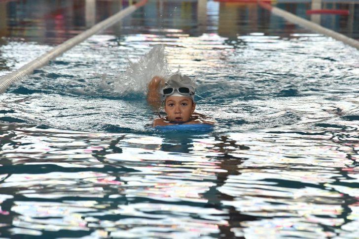 Modern tesiste yüzme havuzu yeniden hizmete açıldı G3