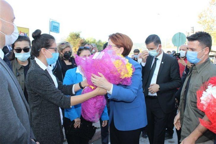 İYİ Parti Genel Başkanı Meral Akşener, Osmaneli’nde esnafı dinledi G3