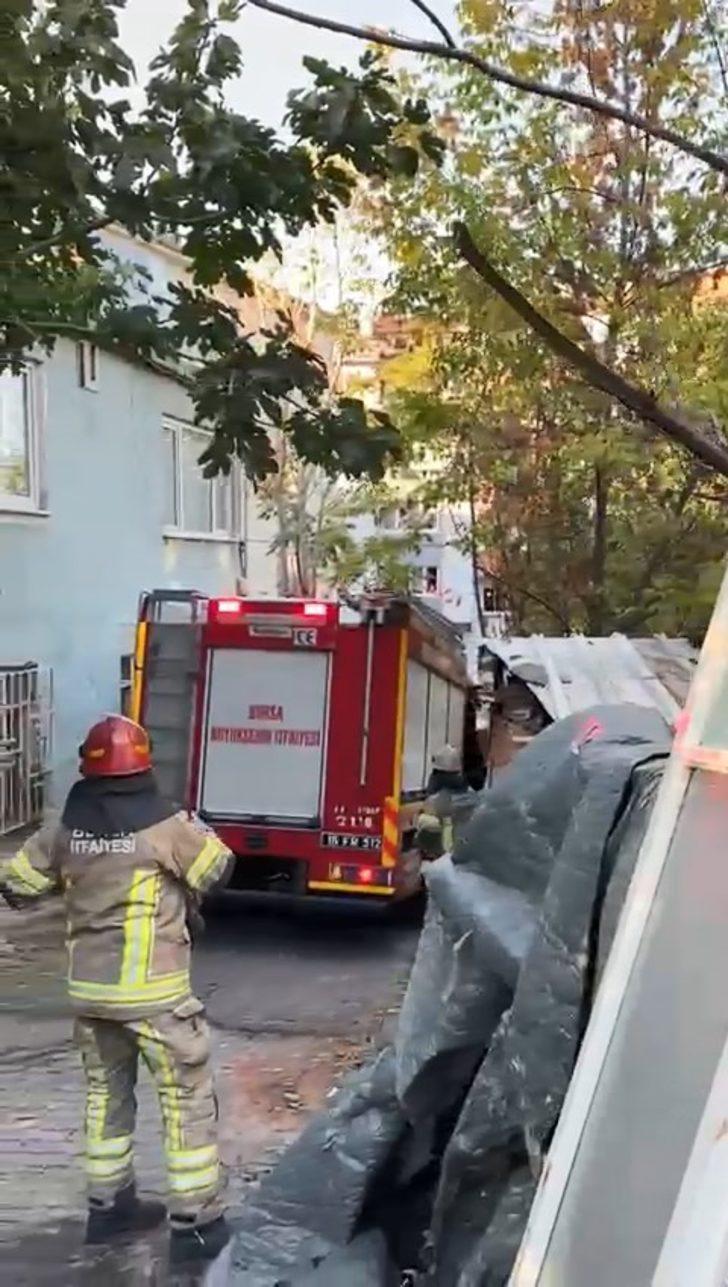 Evin bahçesinde yangın çıktı G3