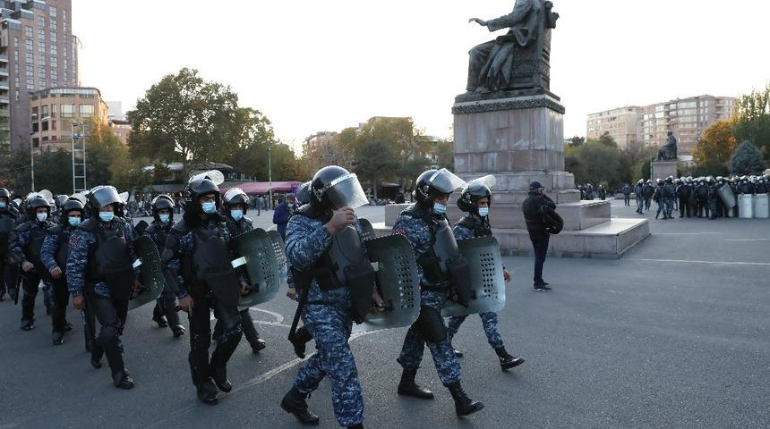 Ermenistan'da Başbakan Paşinyan'ın istifası için protestolar sürüyor