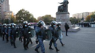 Ermenistan'da Başbakan Paşinyan'ın istifası için protestolar sürüyor