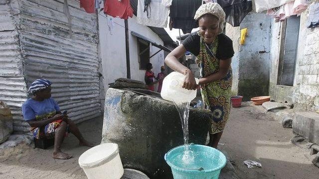 Güney Afrika'da bir kadın