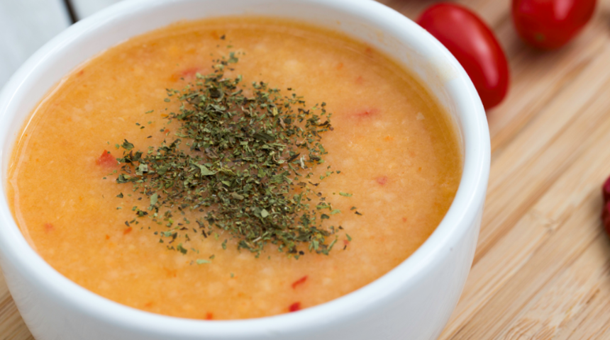 Püf noktasını atlamayın! Her derde deva kıymalı tarhana çorbası tarifi