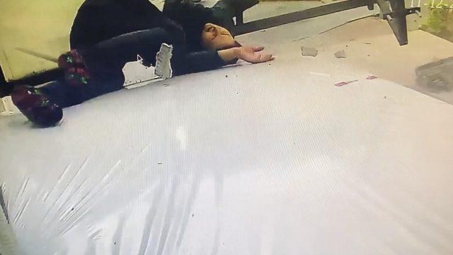 İstanbul’da dehşet anları! 3'üncü kattan düşen kadını sünger kurtardı