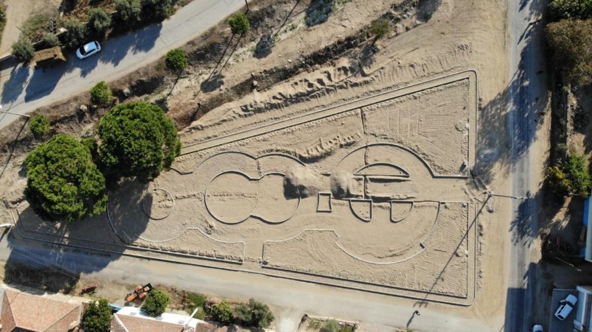 Esenk&ouml;y Mahallesi&rsquo;nde park ve meydan &ccedil;alışması başladı