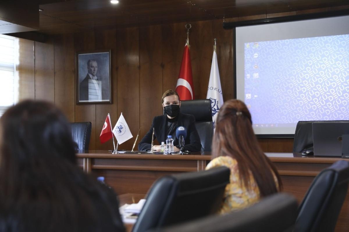 DE&Uuml; E-KPSS&rsquo;de ilham verici fikirlere odaklandı