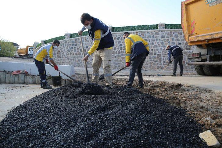 Buca’da 15 futbol sahası büyüklüğünde kilit parke döşendi G2