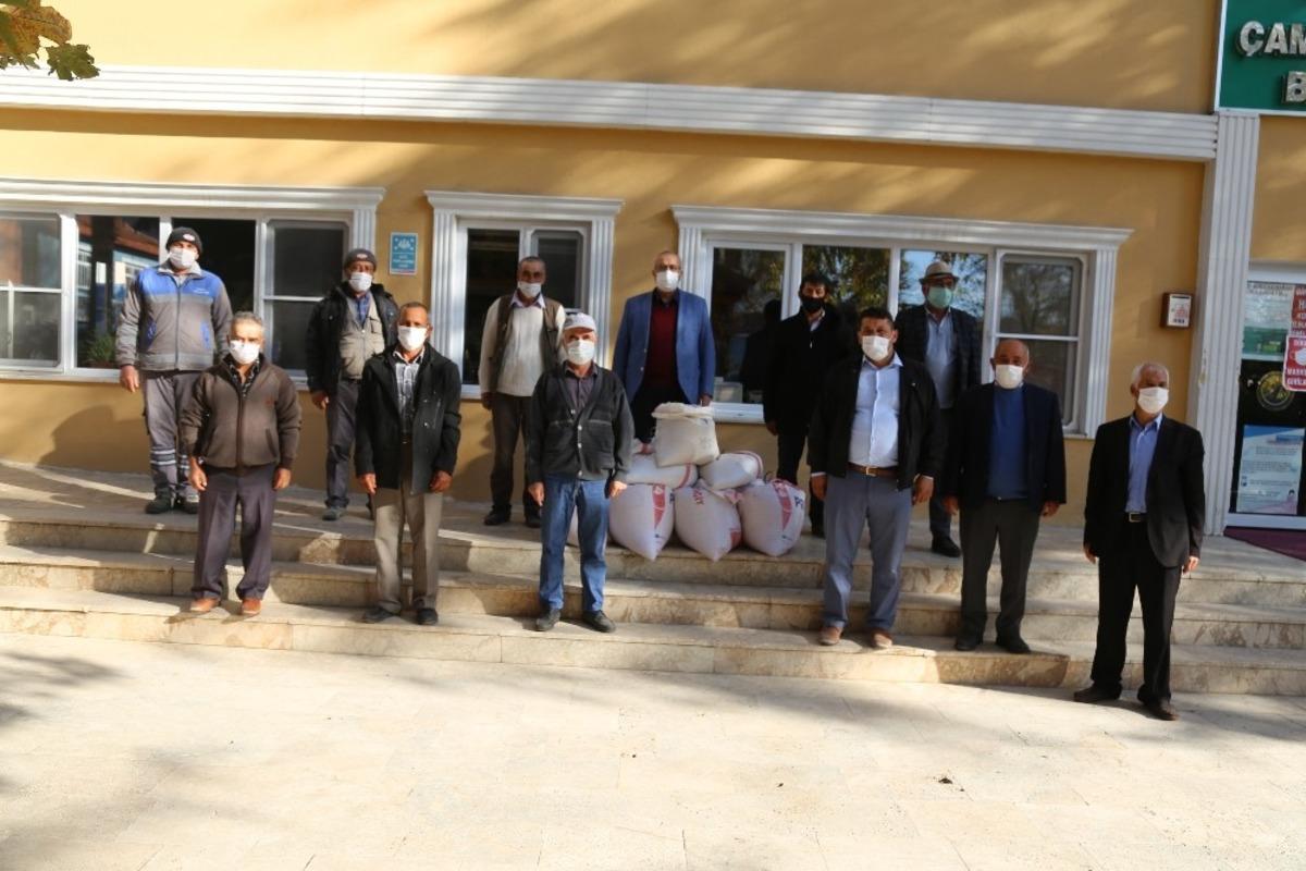 Yerli tohum ile il&ccedil;e kendi ekmeğini &uuml;retecek