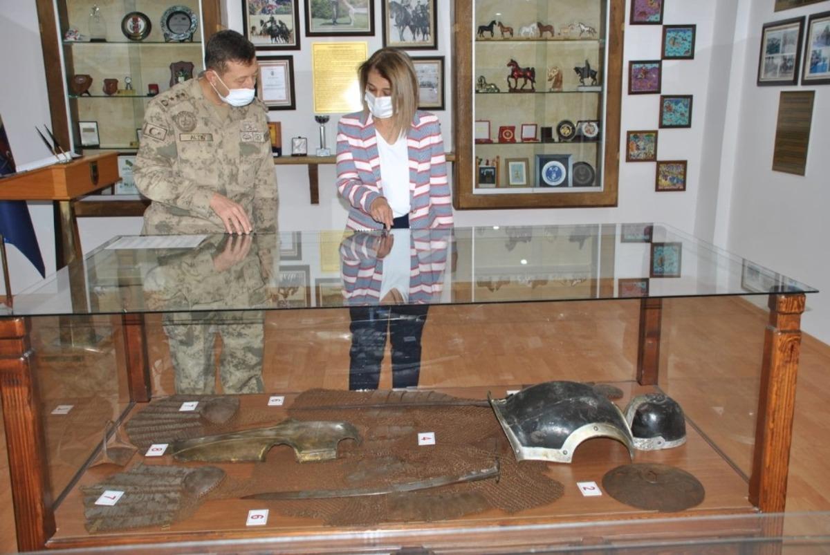 Vali Becel, JAKEM Komutanlığını ziyaret etti