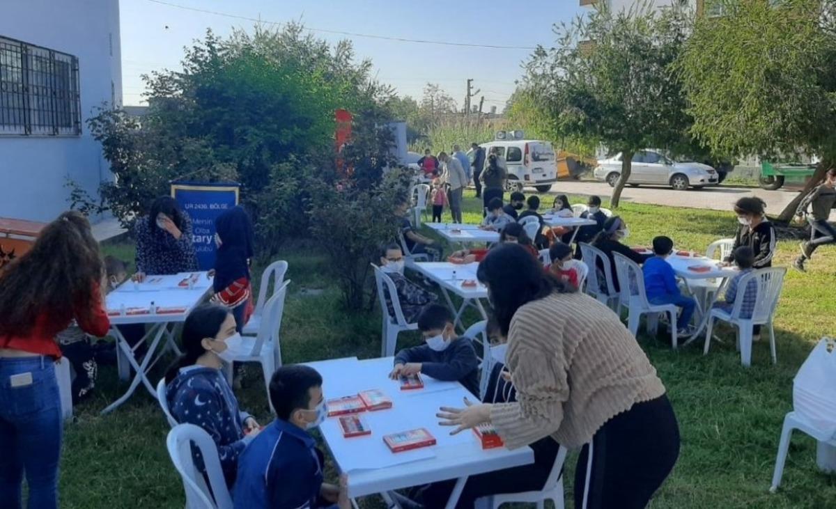 Akdeniz Belediyesi &ccedil;ocukları sanat spor ve felsefe ile buluşturuyor