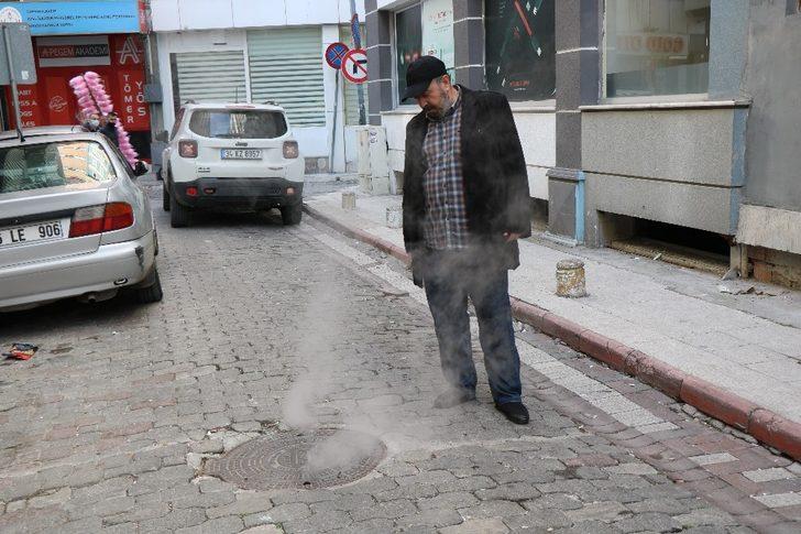 Rögar kapağından çıkan duman panik oluşturdu G4