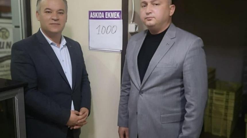 Balıkesir&rsquo;de MHP&rsquo;li y&ouml;neticilerden askıya bin ekmek