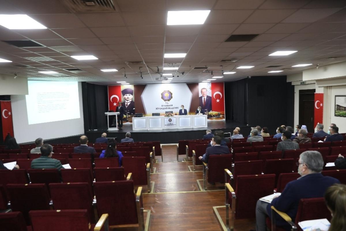 Diyarbakır B&uuml;y&uuml;kşehir Belediyesinden personele iş g&uuml;venliği eğitimi