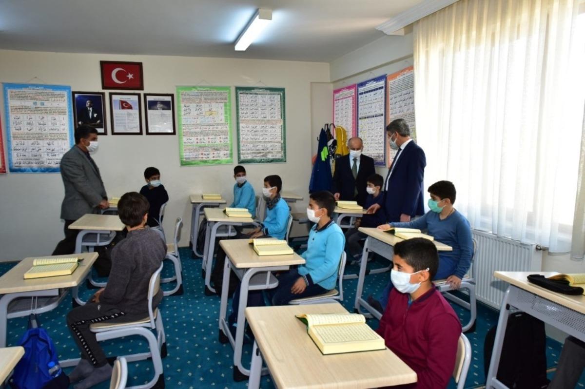 Miniklerden Kur&rsquo;an kursuna ilgi