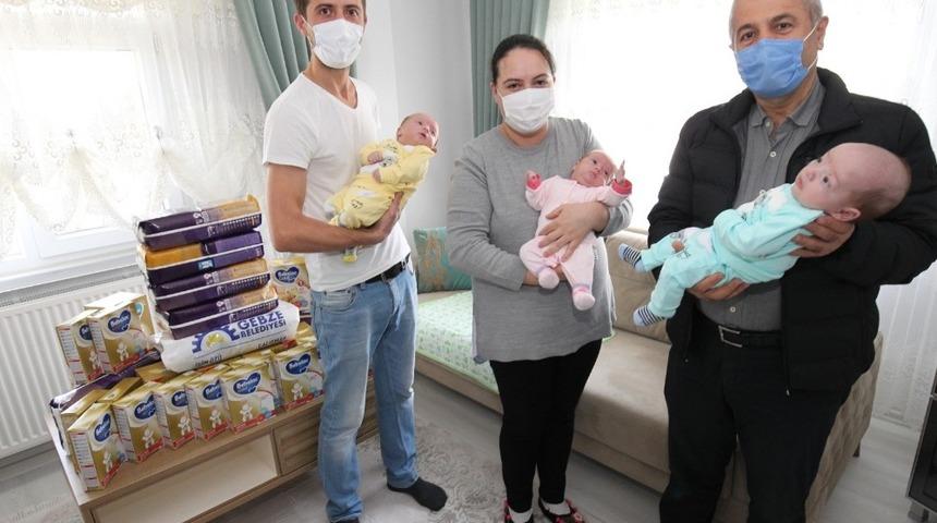 Başkan B&uuml;y&uuml;kg&ouml;z&rsquo;den &uuml;&ccedil;&uuml;z bebeklere ziyaret