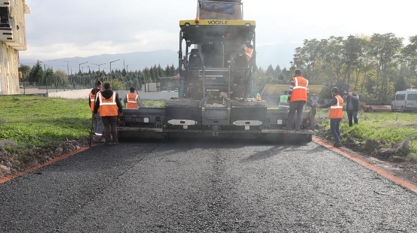 K&ouml;rfez&rsquo;de yollar g&uuml;venli ve konforlu hale getiriliyor