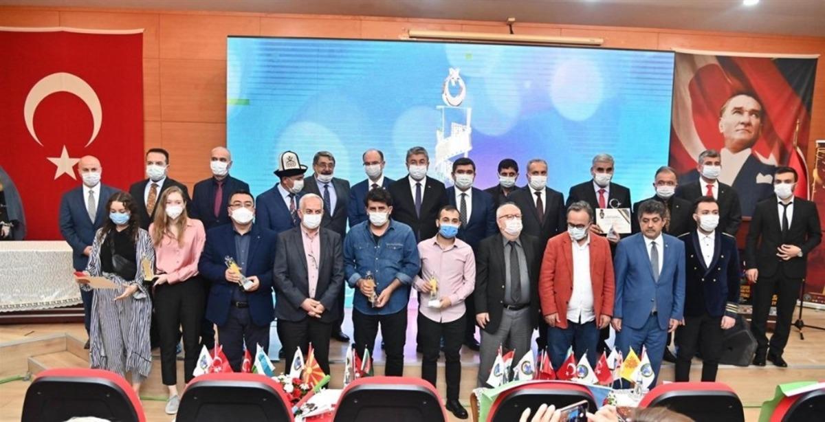 5. T&uuml;rk D&uuml;nyası Belgesel Film Festivali &ouml;d&uuml;l t&ouml;reni Osmaniye&rsquo;de yapıldı