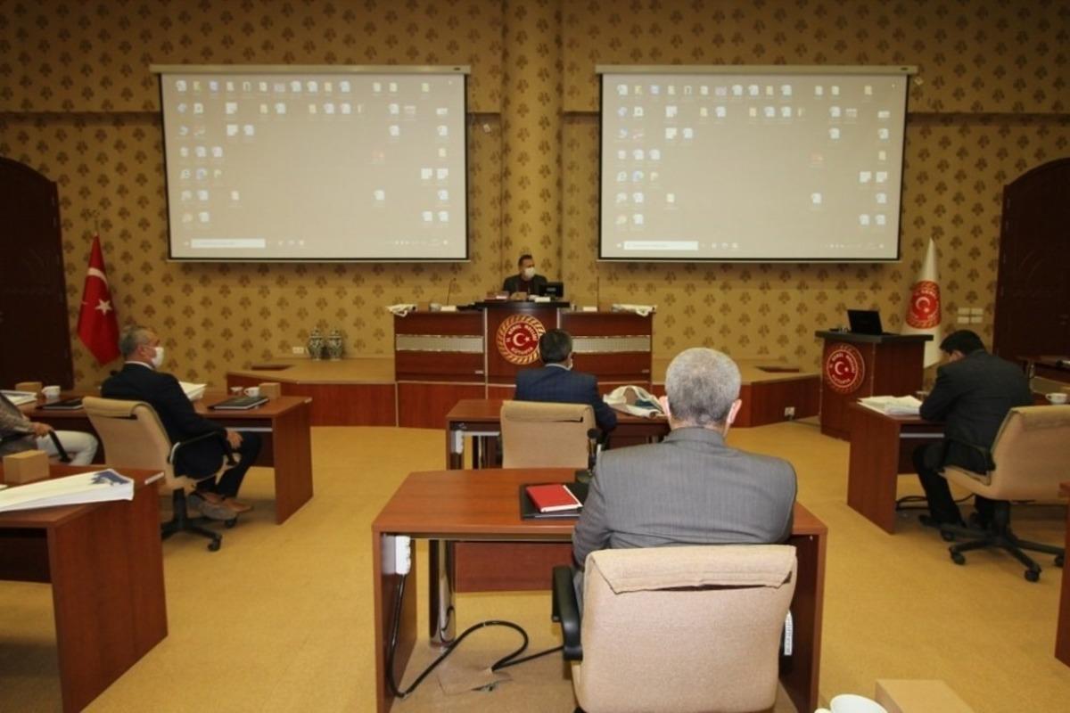 M&uuml;d&uuml;rler, İl Genel Meclisi &uuml;yelerine bilgi veriyor