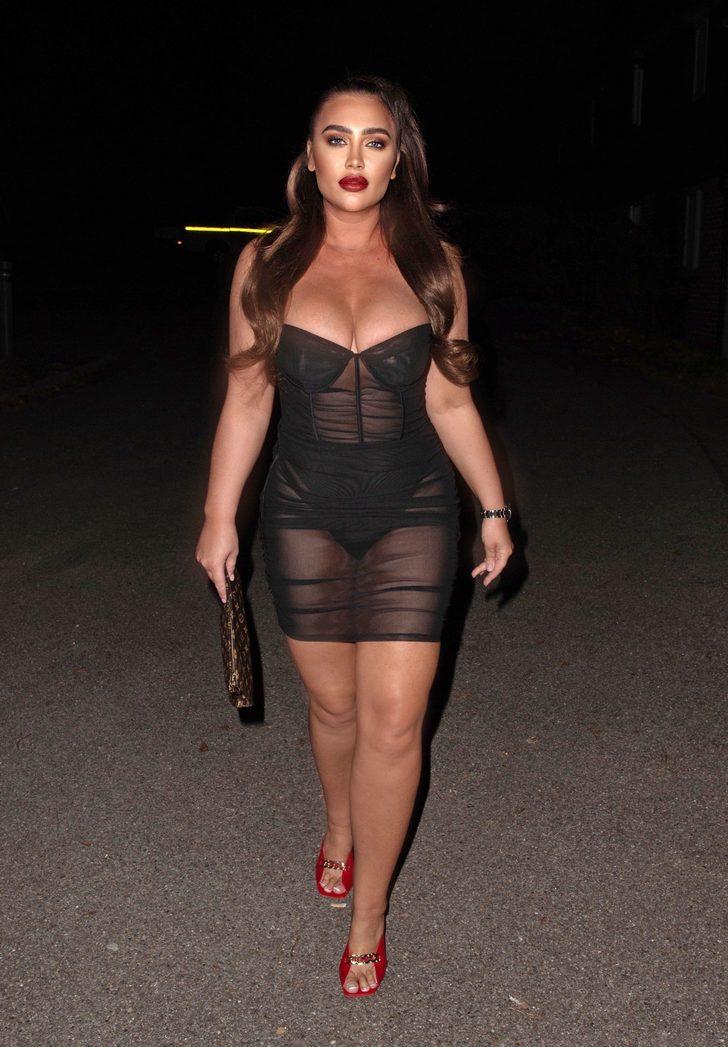 Lauren Goodger'dan dikkat çeken elbise! Hayal gücüne yer bırakmadı  G5