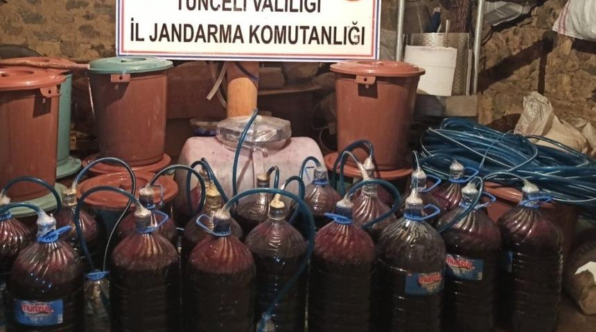 Tunceli&rsquo;de 500 litre sahte i&ccedil;ki ele ge&ccedil;irildi