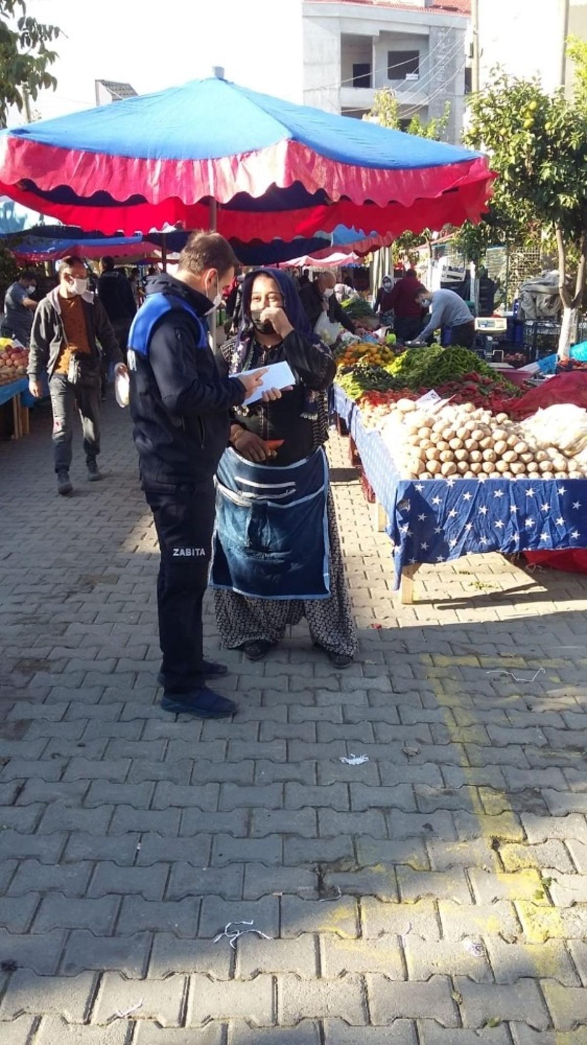 Kuşadası zabıtası&rsquo;ndan maske ve sigara denetimi