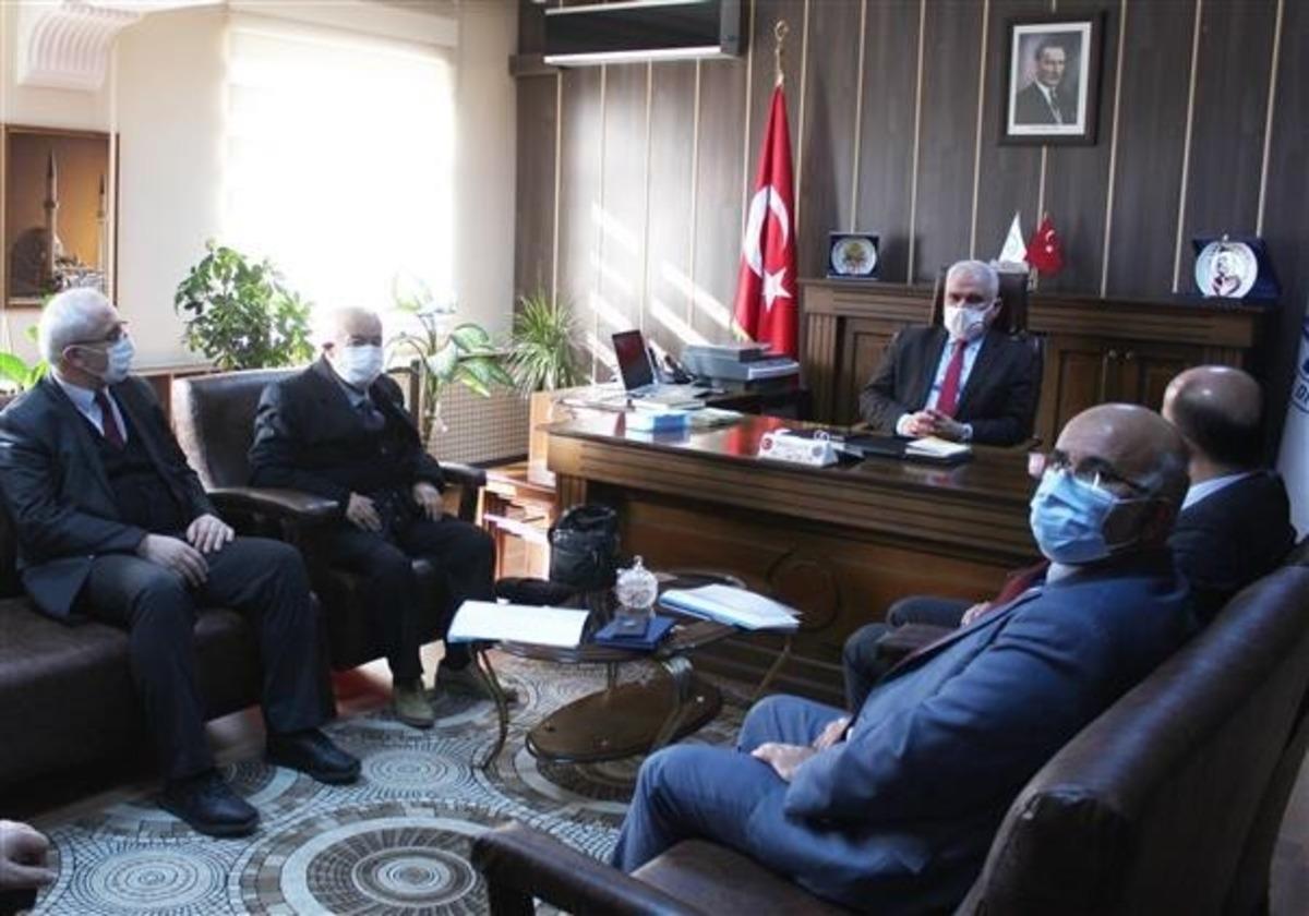 İl&ccedil;e m&uuml;ft&uuml;l&uuml;ler bir araya geldi