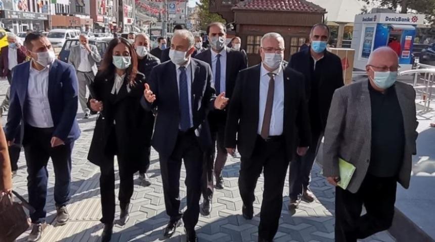 CHP Heyeti Beypazarı&rsquo;nda vatandaşlarla bir araya geldi