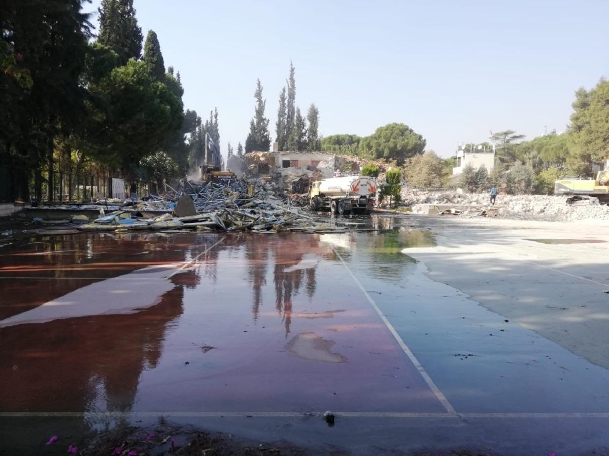 Aydın&rsquo;ın en eski okulunda yıkım başladı