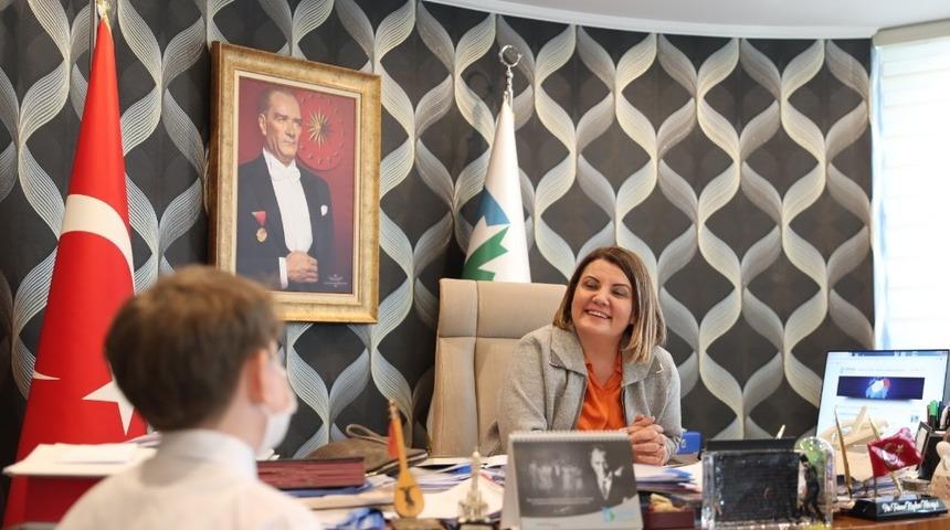 Başkan H&uuml;rriyet, &ccedil;ocuklara y&ouml;nelik &ccedil;alışmalarını anlattı