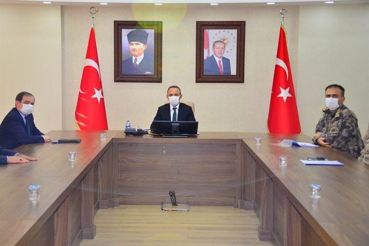 Vali Hüseyin Öner Başkanlığında “İl Göç Kurulu Toplantısı” düzenlendi G1