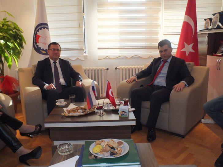 Pakistan ve Rusya büyükelçiliklerinden SANKON’a ziyaret G4