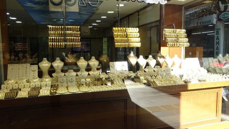 Başkan Özman: “Altındaki geri çekilme geçici” G1