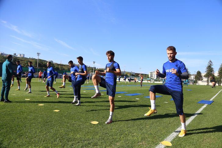 Trabzonspor'da Büyükşehir Belediye Erzurumspor maçı hazırlıkları sürüyor G1