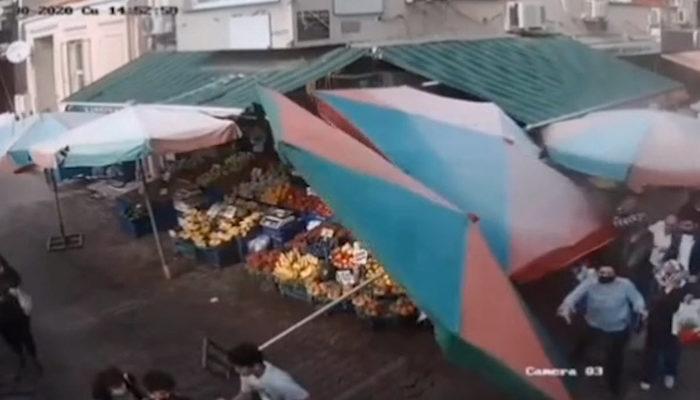 İzmir'deki deprem anı pazardaki mobese kameralarına yansıdı