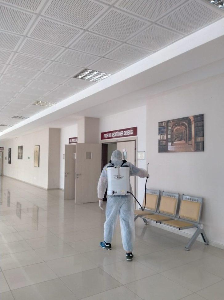 Büyükşehir EKPSS öncesi okulları dezenfekte etti G4