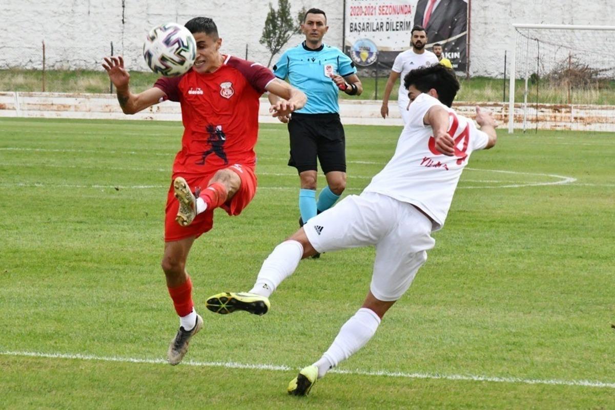 TFF 2. Lig: Turgutluspor: 2 - GMG Kastamonuspor: 1