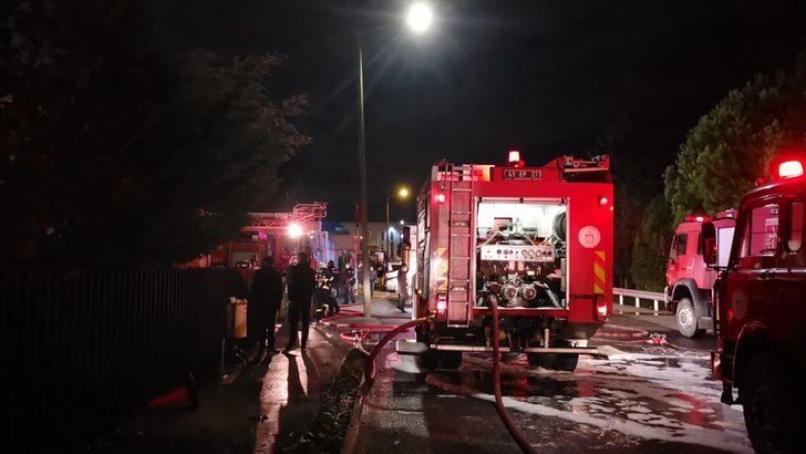GÜNCELLEME - Kocaeli'de silah fabrikasında çıkan yangın söndürüldü G3