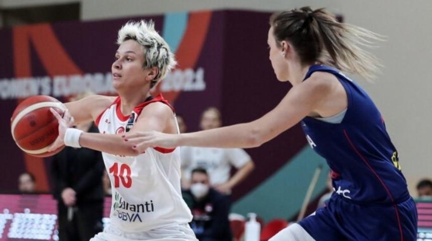 Potanın perileri Sırbistan'a mağlup oldu