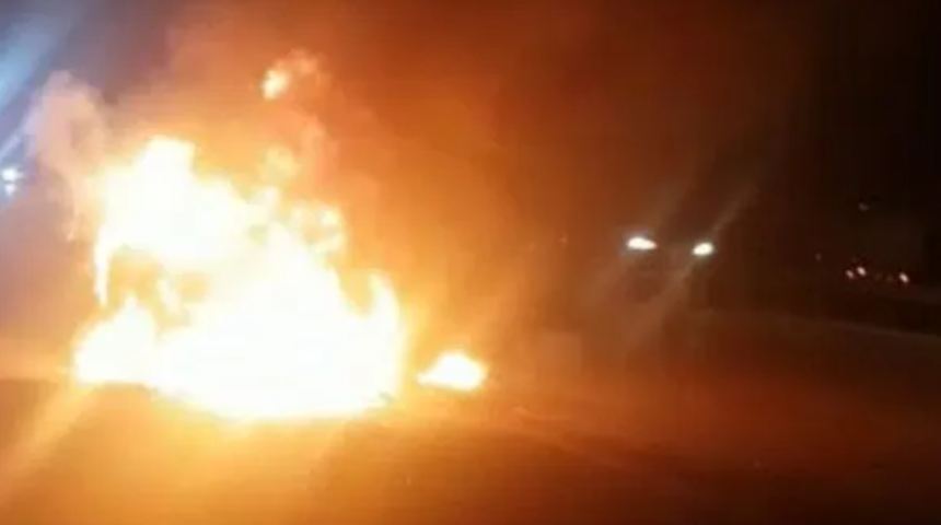 Mersin'de seyir halindeki ara&ccedil; alev topuna d&ouml;nd&uuml;