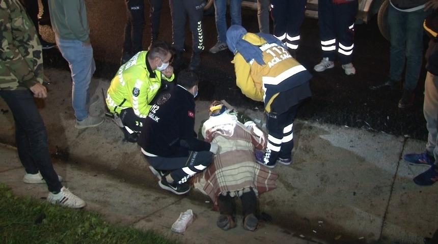 TEM Otoyolu&rsquo;nda yol kenarına savrulan minib&uuml;s takla attı