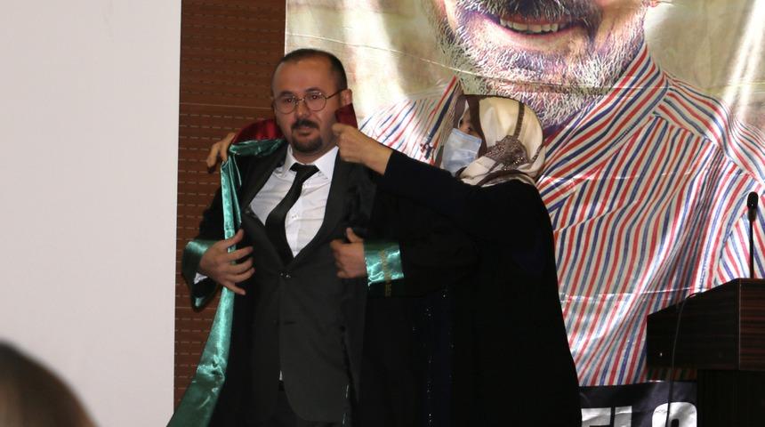 Cübbe giyme hayali 30 yıl sonra gerçekleşti! 37 yaşında avukat oldu