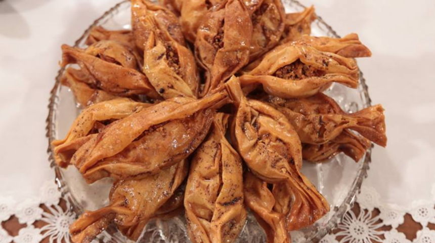 MasterChef ballı börek nasıl yapılır? Ballı börek tarifi nedir? Ballı börek malzemeleri nelerdir? İşte Kahramanmaraş ballı börek tarifi...