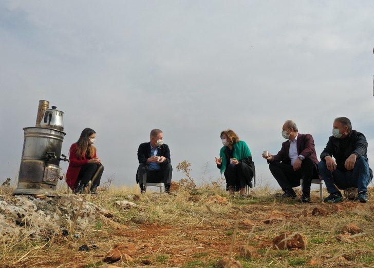 Gelir getirici 700 bin fidan Oğuzeli’nde toprakla buluştu G2