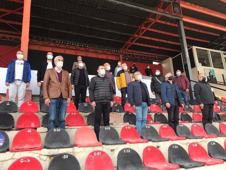 Turgutluspor Teknik Direktörü’ne Kırkağaç kavunu G1