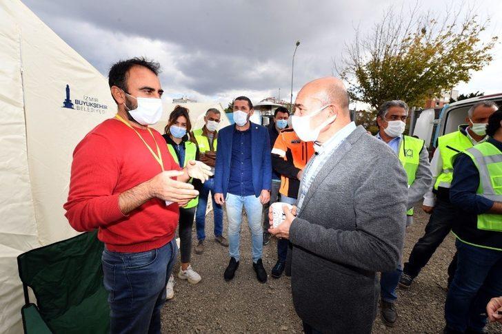 Başkan Soyer’den çadırdaki depremzedelere ziyaret G3