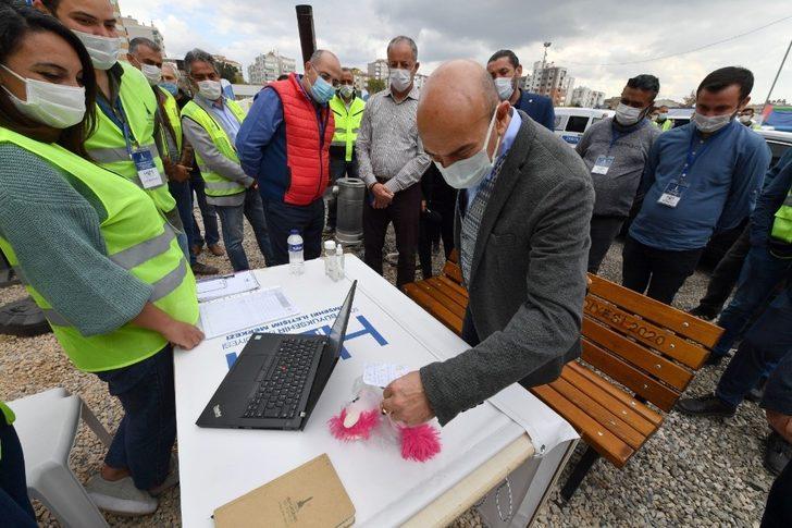 Başkan Soyer’den çadırdaki depremzedelere ziyaret G4
