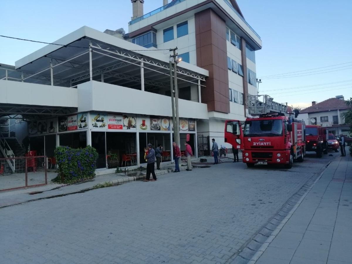 Seydikemer&rsquo;de iş yeri yangını