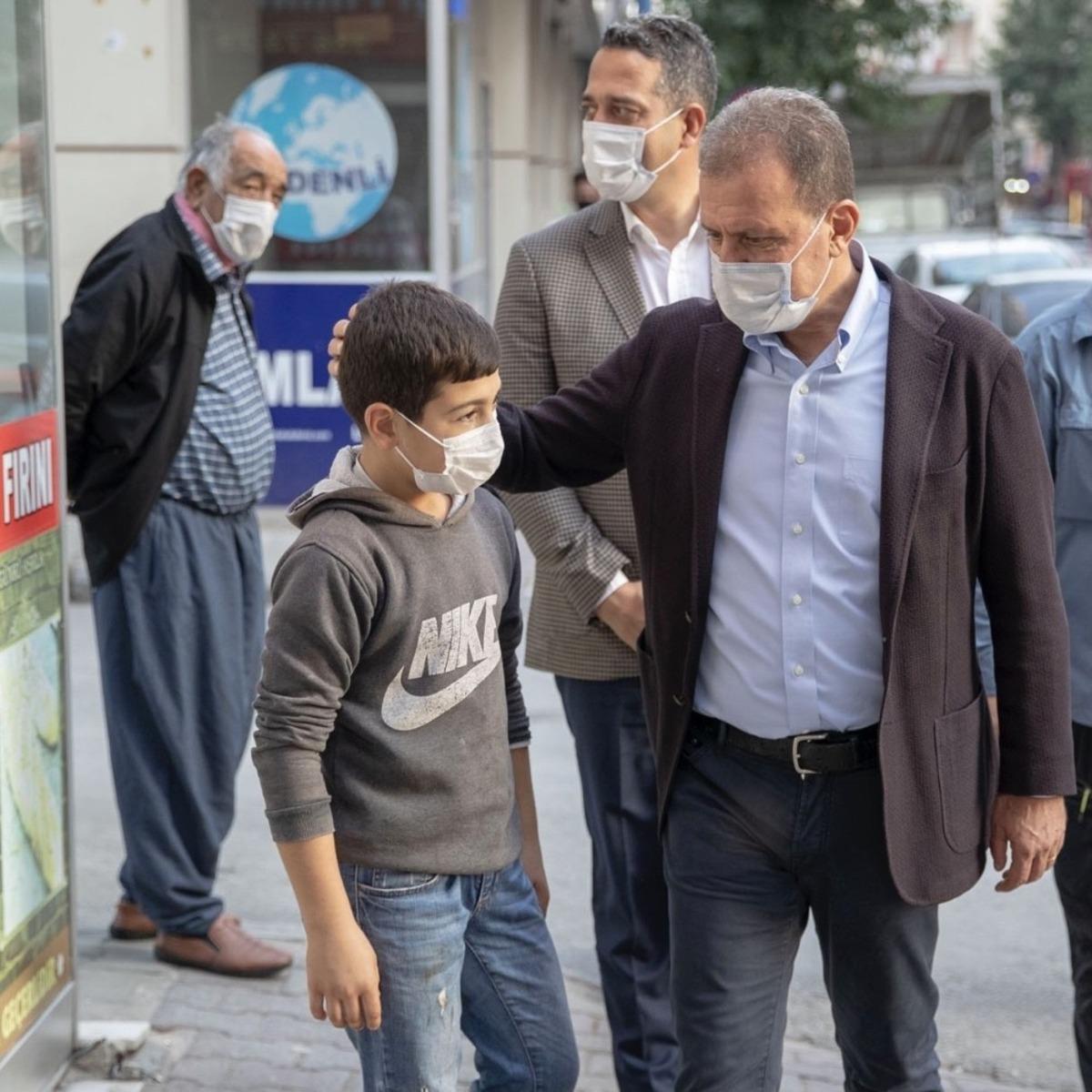 Se&ccedil;er, Akdeniz il&ccedil;esinde esnafla bir araya geldi