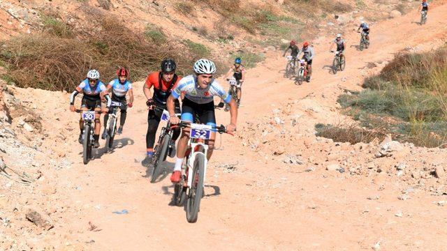 ’Ata’yı Anma Spor Yarışmaları’ yoğun ilgi gördü