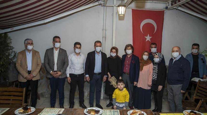 Boşanan &ccedil;ifti belediye başkanı barıştırdı